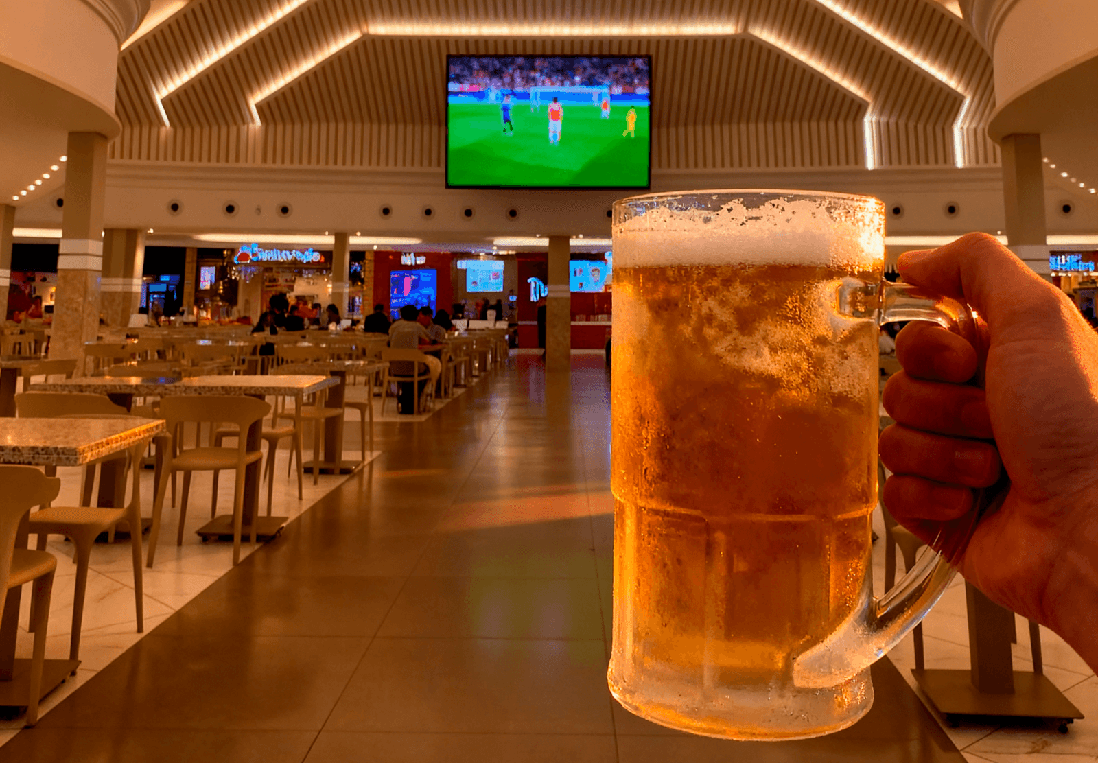 La Copa en el Dubai: los partidos en dos pantallas gigantes