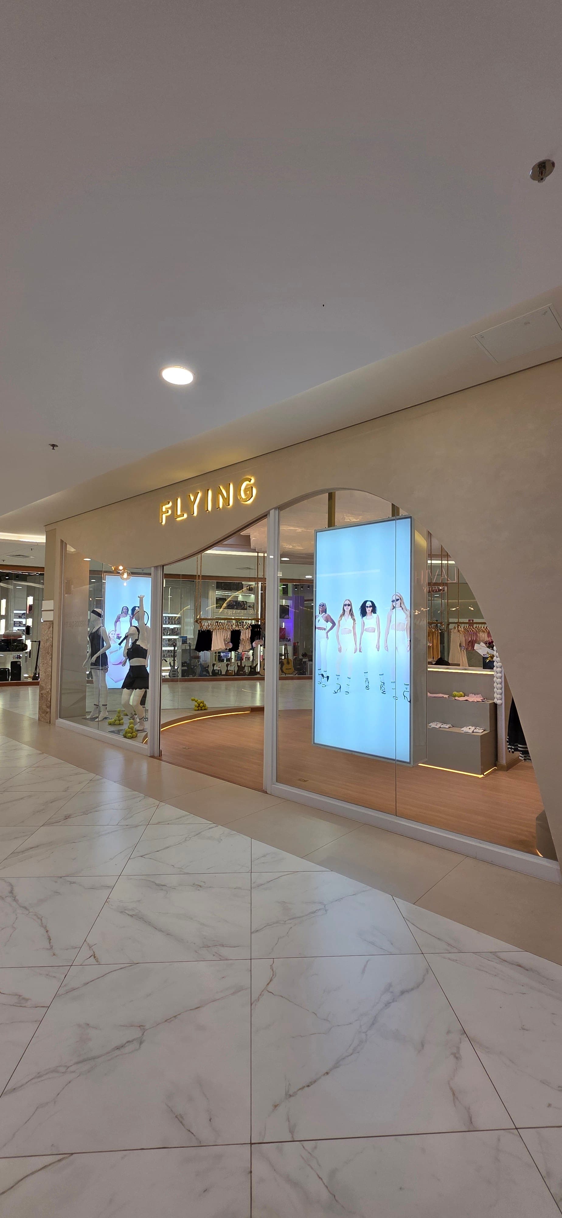 Loja Flying no Shopping Dubai