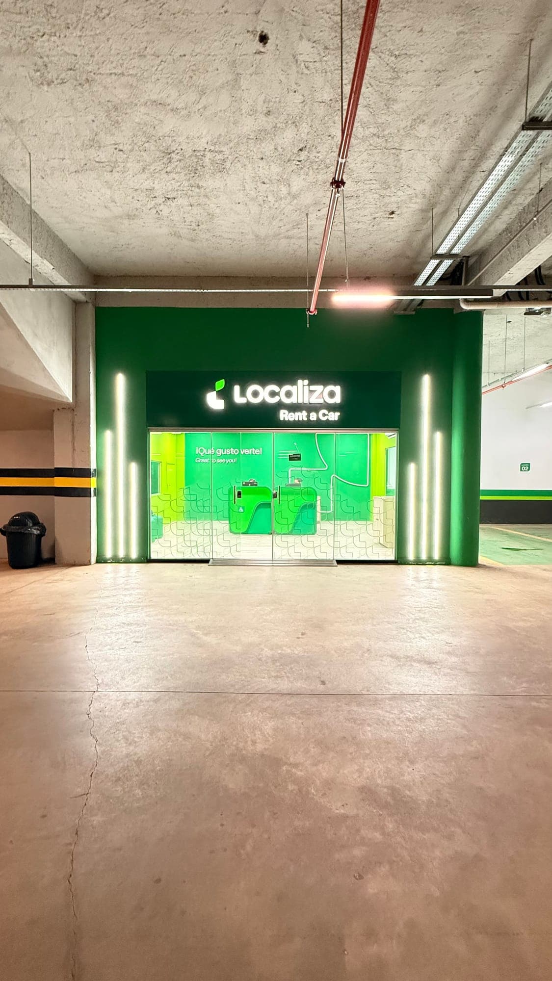 Loja Localiza no Shopping Dubai