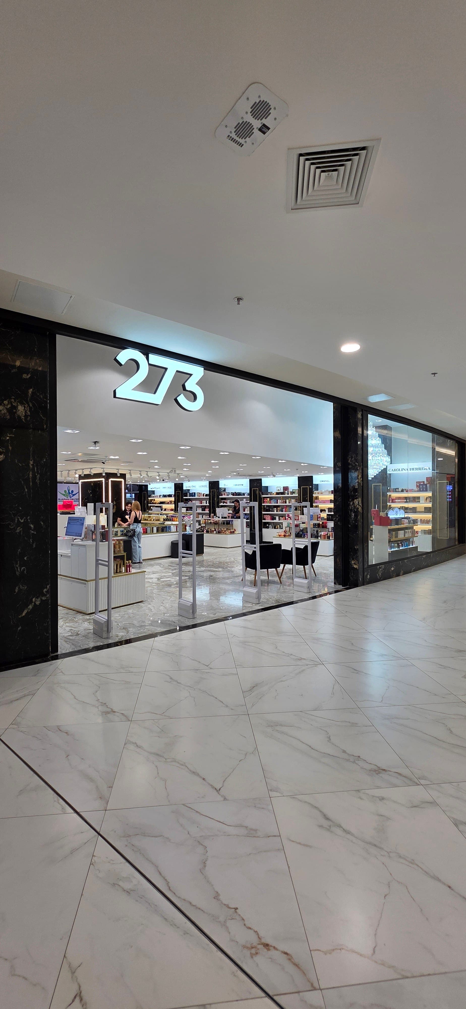 Loja Perfumeria 273 no Shopping Dubai