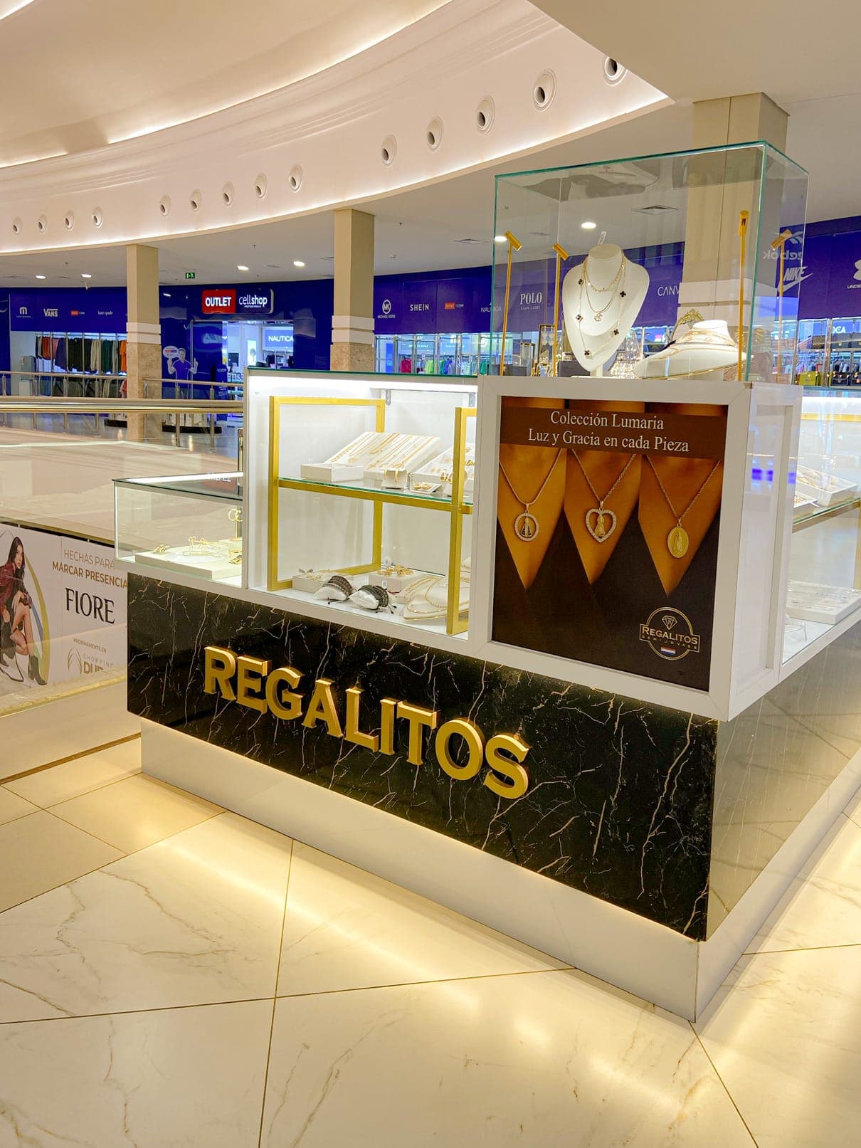 Loja Regalitos Semi Joyas no Shopping Dubai