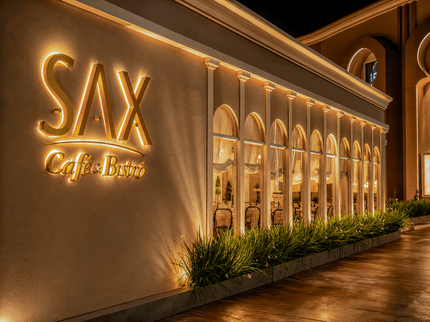 Loja Sax Café Bistro no Shopping Dubai