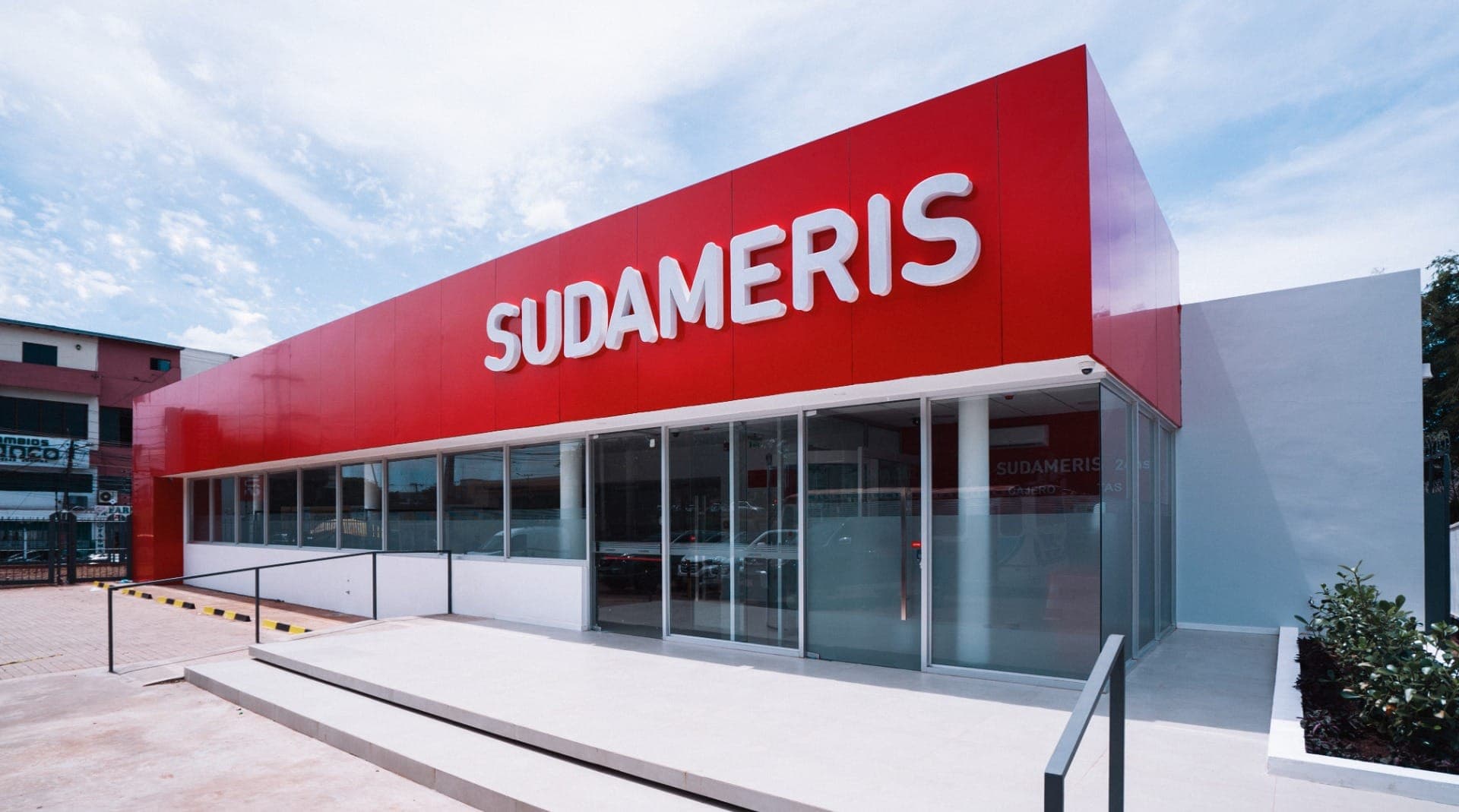 Loja Sudameris Bank no Shopping Dubai